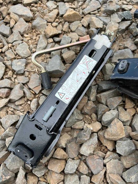 Домкрат механічний Peugeot 206 207 9629757080 Пежо домкрат  домкрати