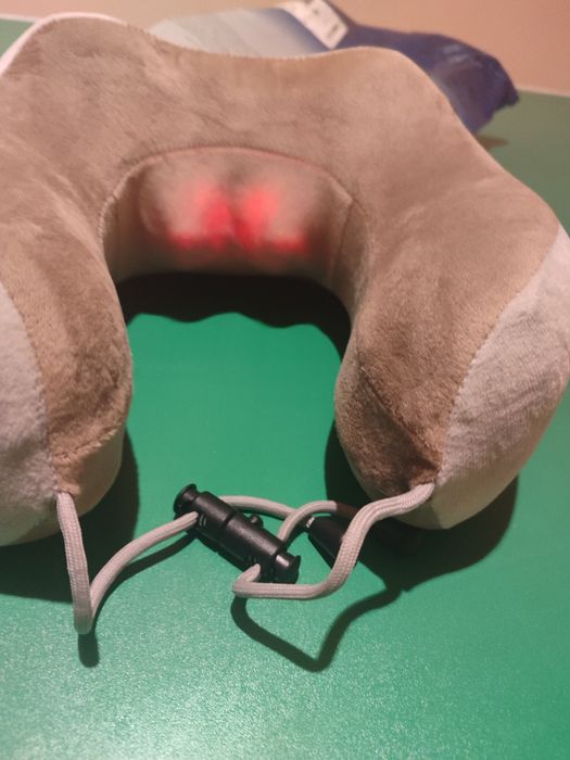 Масажна подушка безпровідна