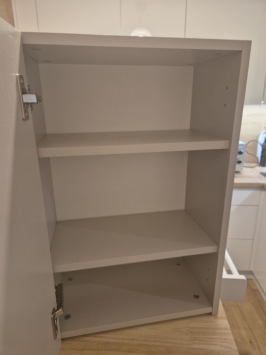 Szafka łazienkowa wisząca z lustrem