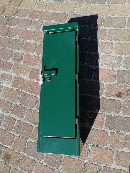 Szafa stalowa zewnętrzna z podstawą 90x28x33 cabinet