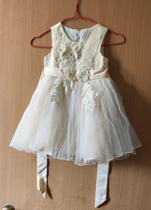 Плаття святкове для дівчинки 3-4 роки