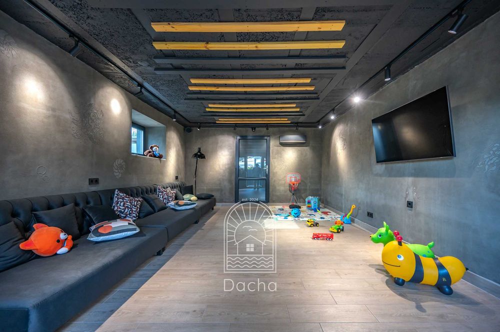 Вілла з лазнею,банкетним залом на 10спалень  для відпочинку /3012