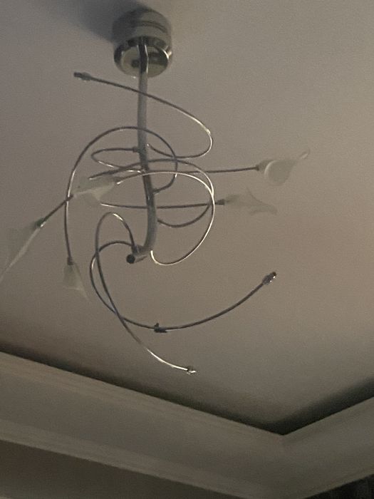 Люстра б/у на 8 ламп
