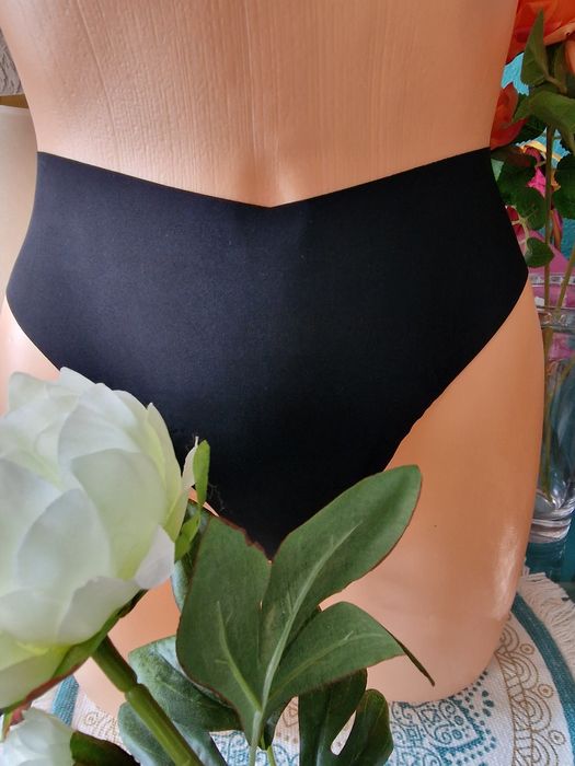 Komplet 4  szt damskie stringi bezszwowe, wysoki stan.