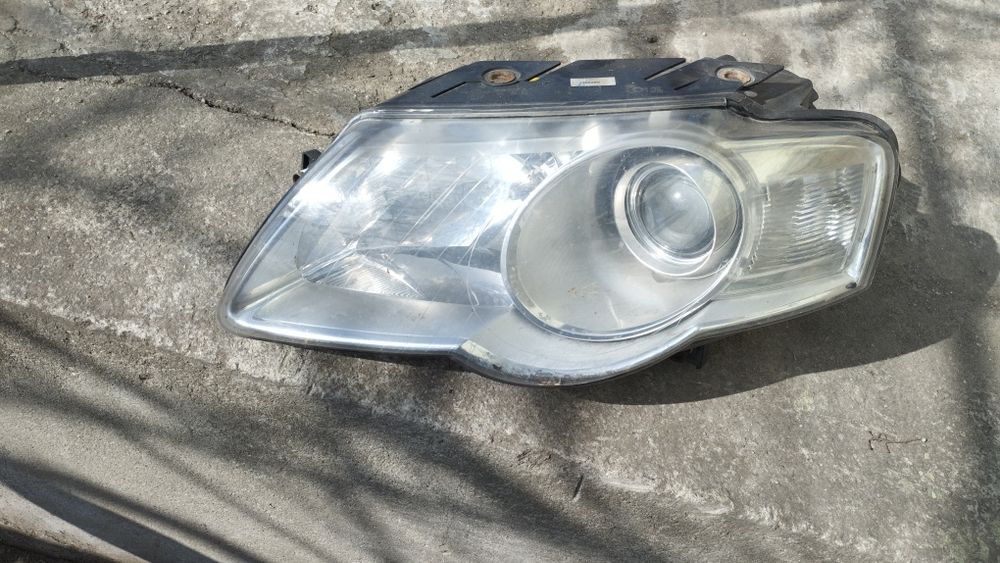 Фара ліва Passat B6
