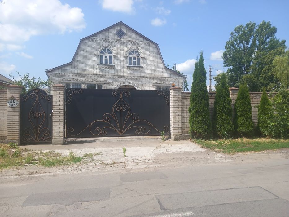Продається будинок в Умані,  р-н нової Умані, з усіма зручностями