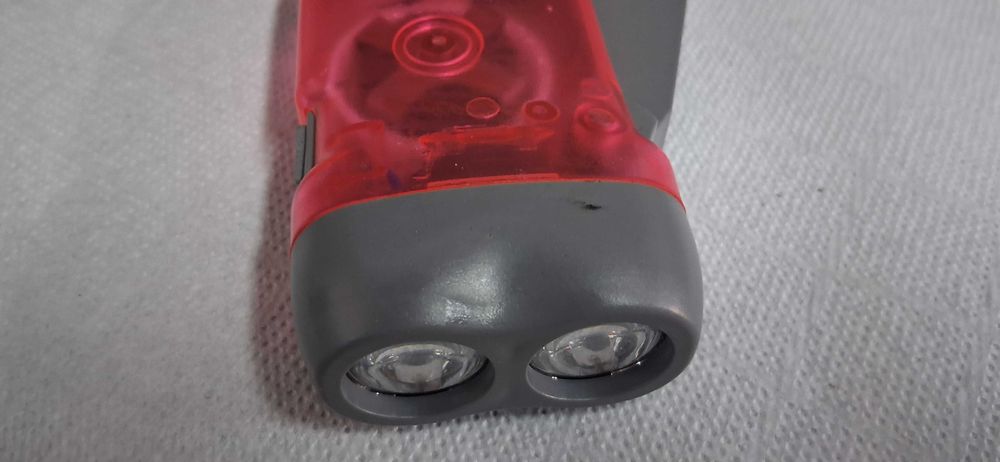 Lanterna de leds sem pilhas