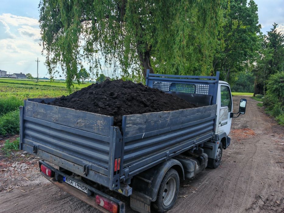 Nissan cabstar E wywrotka kat B. 2001 rok. wywrot 3stronny. zdrowa rama.