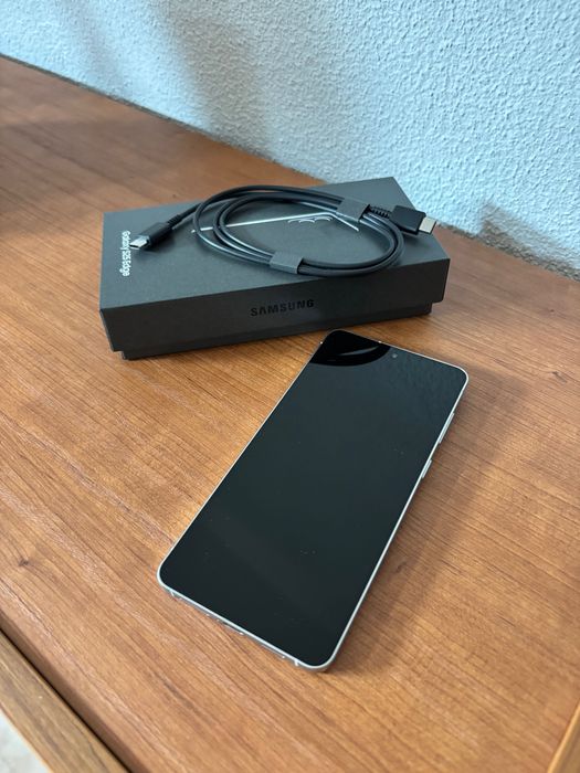 Samsung S25 Edge ( 1 semana de uso apenas )