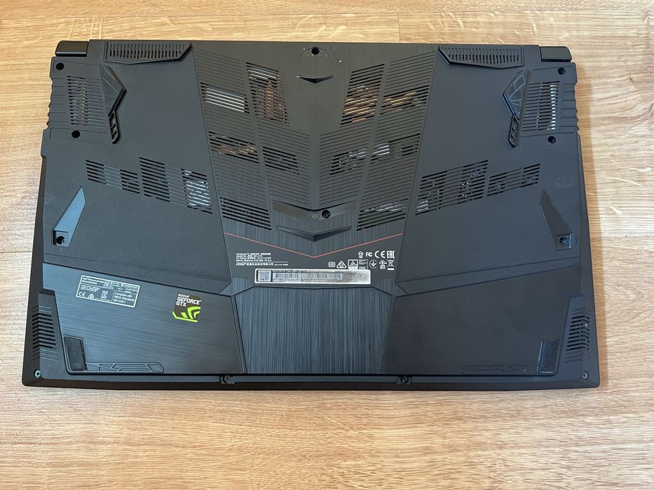 Laptop Gamingowy MSI GF75 Thin 8RD