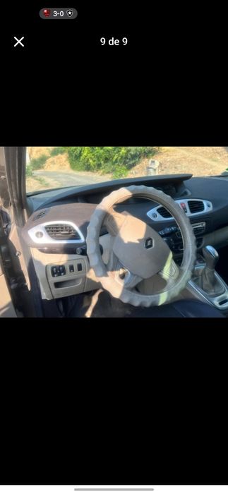 Renault scenic avariada