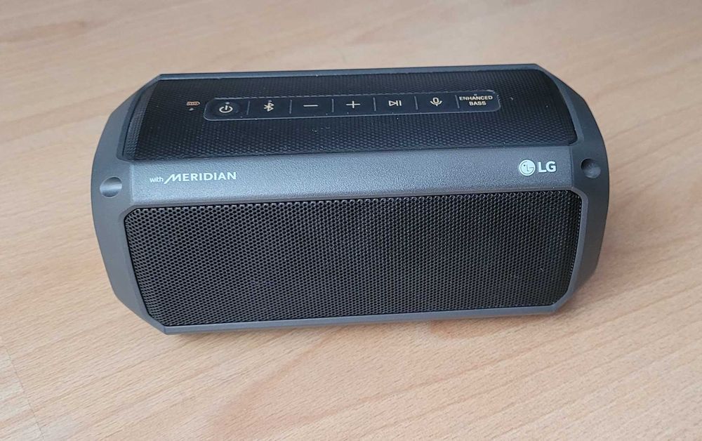 26.01.07 - Coluna Portátil LG Xboom Go PK3 c Bluetooth