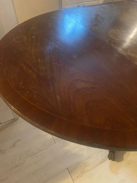 Drewniany rozkładany stół