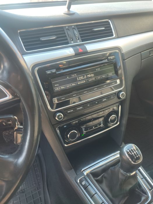 Skoda Superb 2014 VIN TMBAB43T3EB301028 фото оголошення 17 з 24