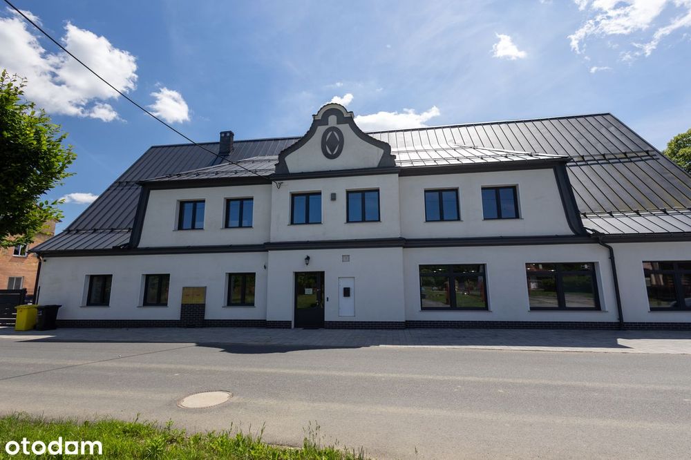 Budynek 417 m², działka 7108 m² Mikulovice, Czechy