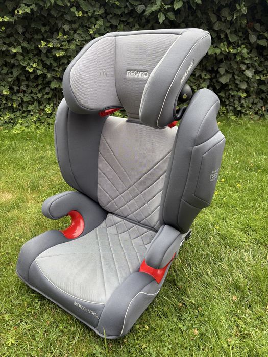 Fotelik samochodowy Recaro Monza Nova 15-36kg