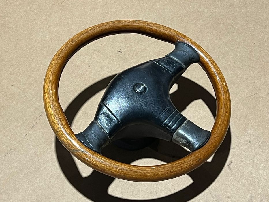 Volante MOMO em Madeira Fiat Punto MK1