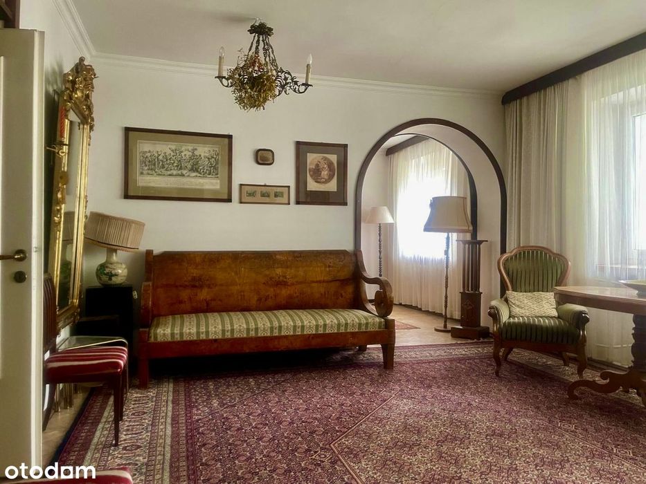 4 pokoje w kameralnym budynku. Dwustronne. Balkon