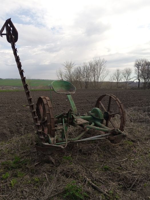 Продам кінну косарку