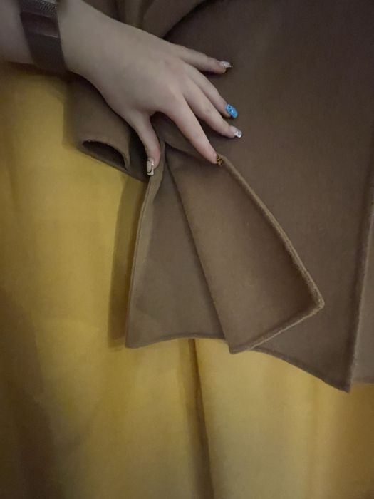 Beżowy płaszcz z Zary