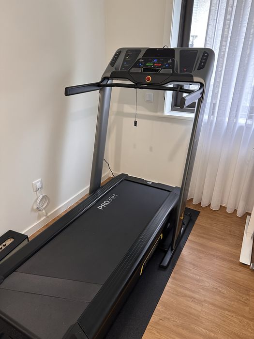 Passadeira Domyos Pro 35H (Decathlon) – Profissional | 22 km/h | Inclinação Elétrica
