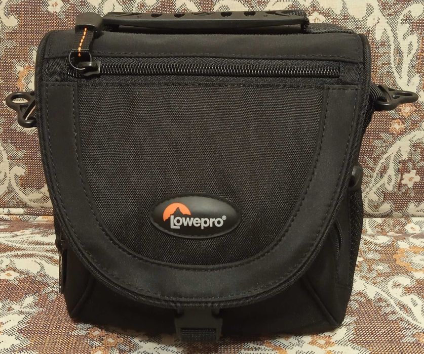 Сумка для фото відео камери Lowepro Nova Mini AW