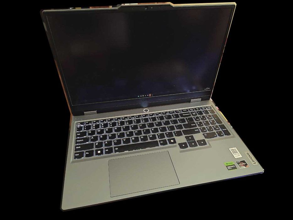 Laptop LOQ 15ARP9