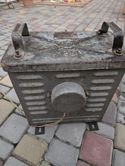 Трансформатор 3 фазний 380/220×36/37.5в алюміній.