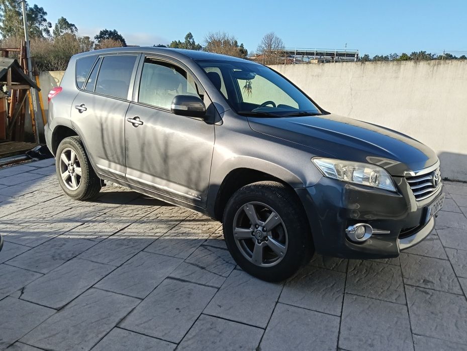 Toyota RAV4 2.2d4d 150cv 4x4 
12/2012 
+/-230000km
12/2012 
+/-230000km