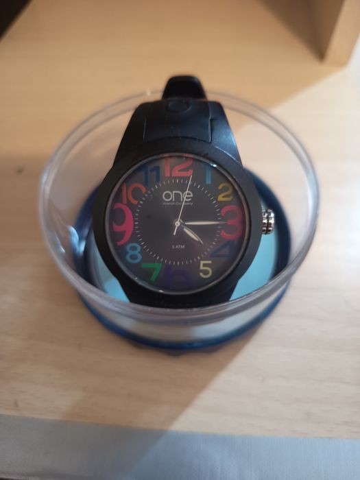 Vendo relógio One