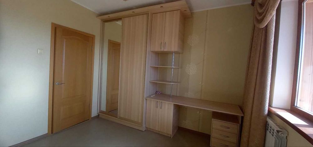 Продам 4-кім квартиру покращене планування капремонт Дружби Народов