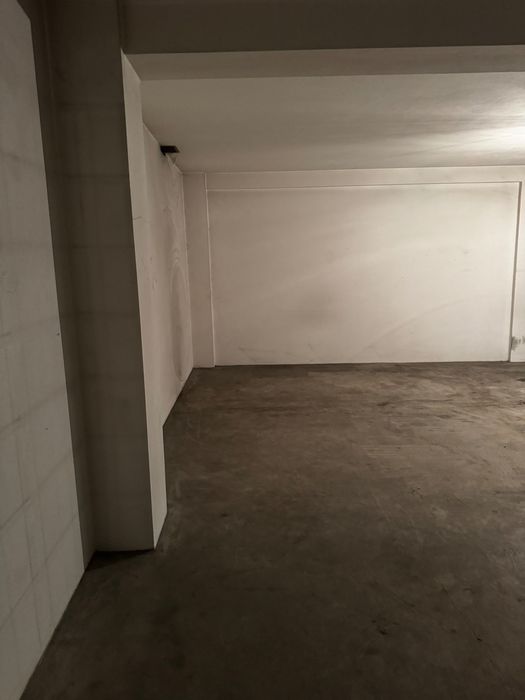Alugo/Arrendo GARAGEM BOX Vila do Conde