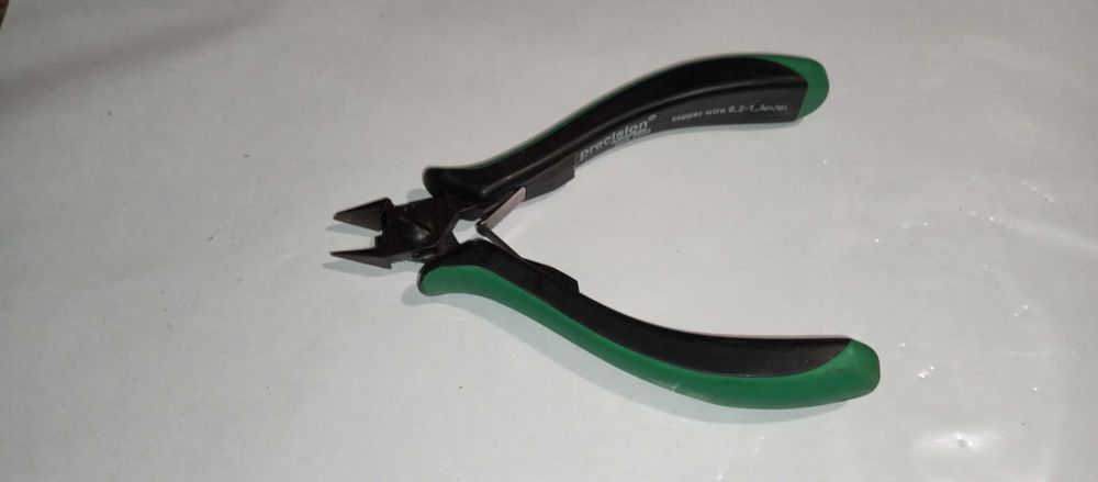 Кусачки для ногтей