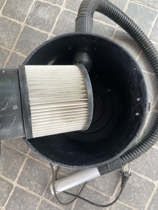 Aspirador de cinzas