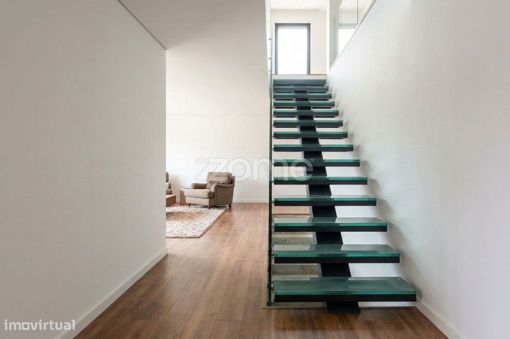Moradia T4 + 1 Triplex em Cinfães