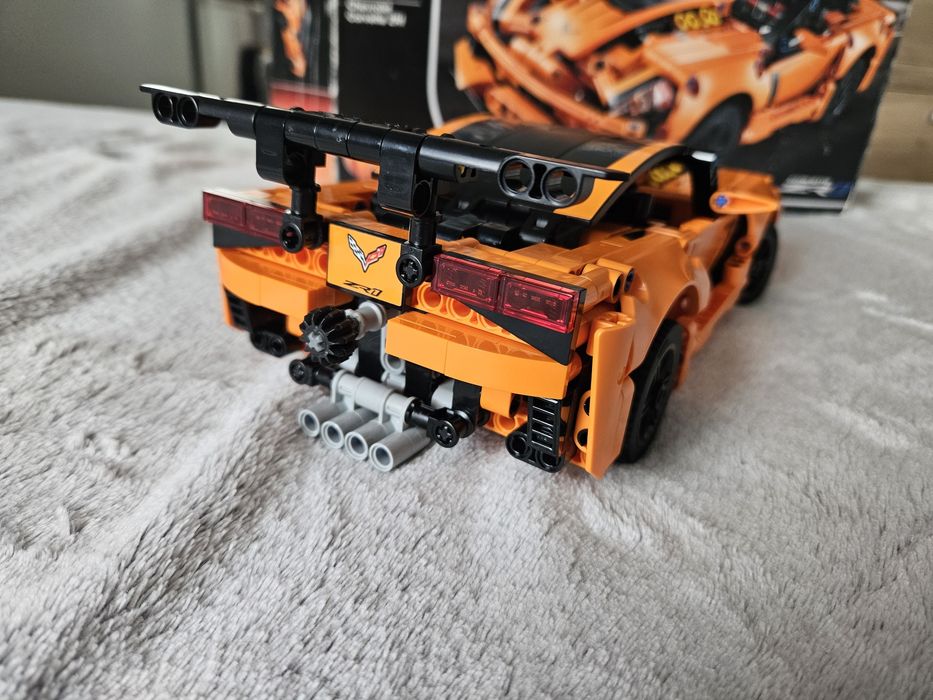 LEGO  Technic 41679 Chevrolet Corvette ZR1