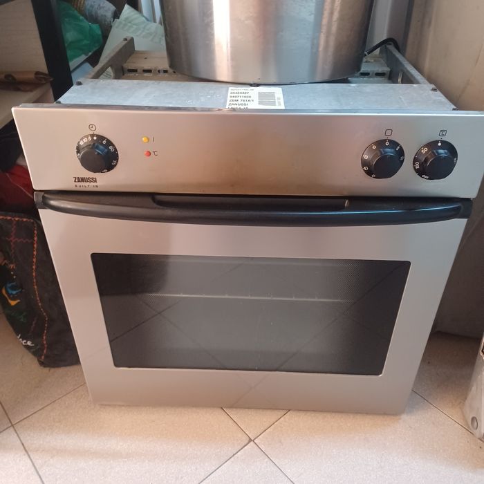 Forno Zanussi usado
