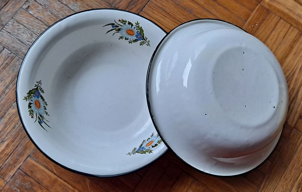 Półmiski salaterka emaliowane vintage prl