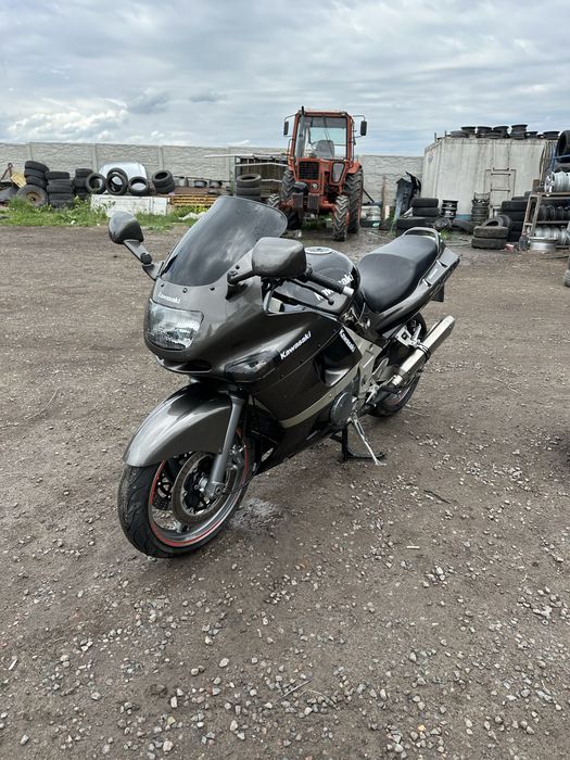 Kawasaki zzr 600