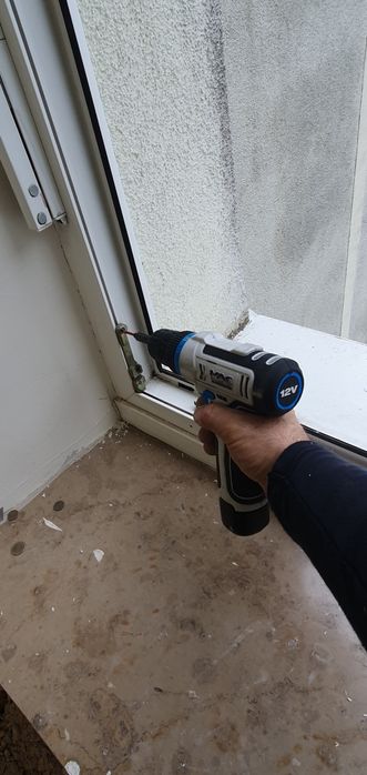 Serwis Naprawą Okna Drzwi PCVNawiewniki montaz Regulacja Wymiana szyb