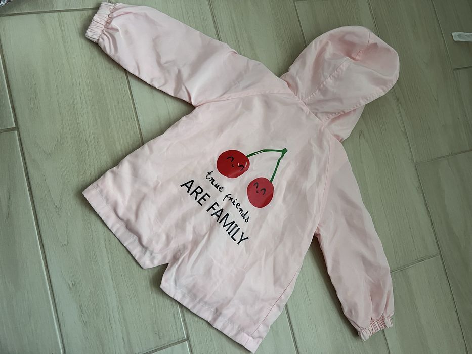 Нова куртка  ( вітровка) zara 98 розмір 2-3 роки