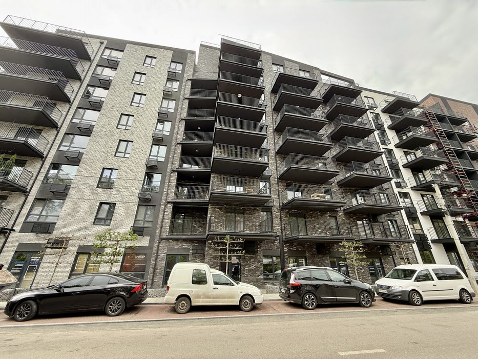 Здам фасадне приміщення в ЖК Ютландія 2. Перший поверх