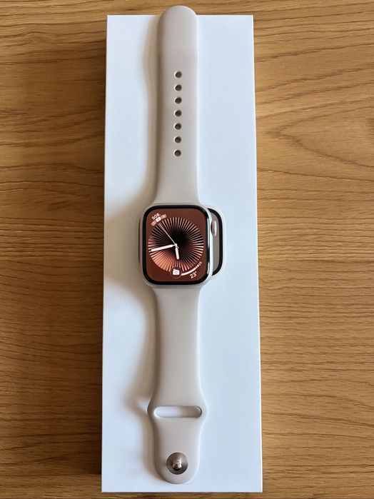 Apple Watch 9 moonlight 41mm