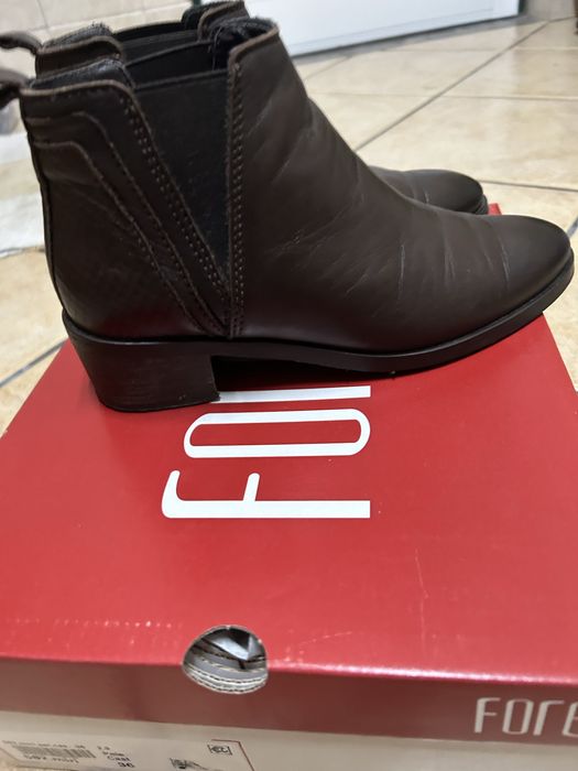 Botas Castanhas da Foreva