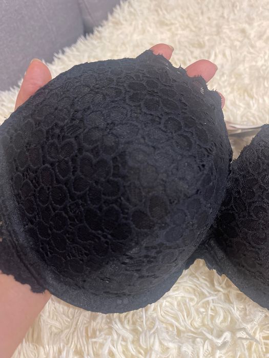 Бюстгальтер H&M з Push Up розмір ЕU 70F чорний з мереживом