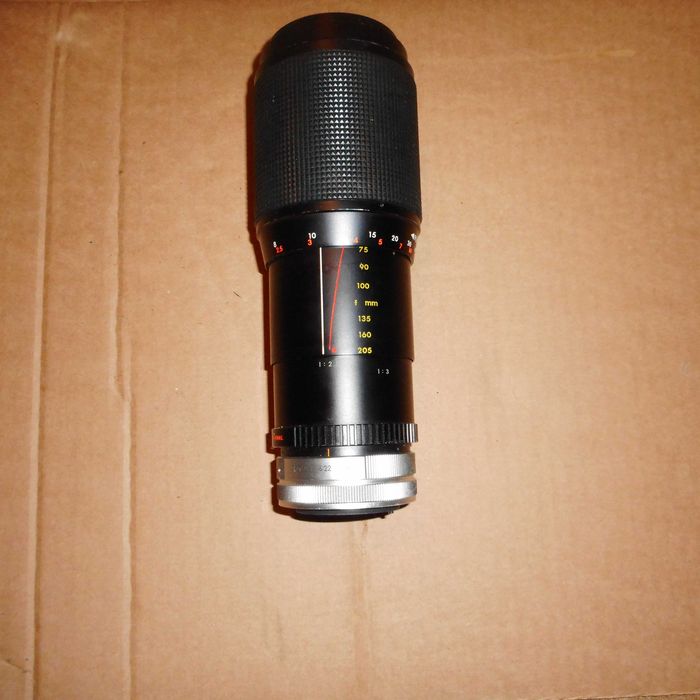 Obiektyw PANAGOR PMC TELE ZOOM MACRO 1:3,5 F=75-205 mocowanie CANON FD