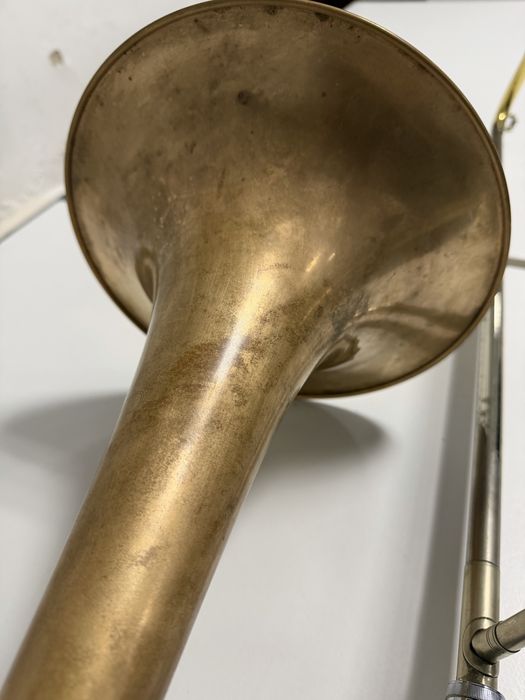 Trombone baixo Holton