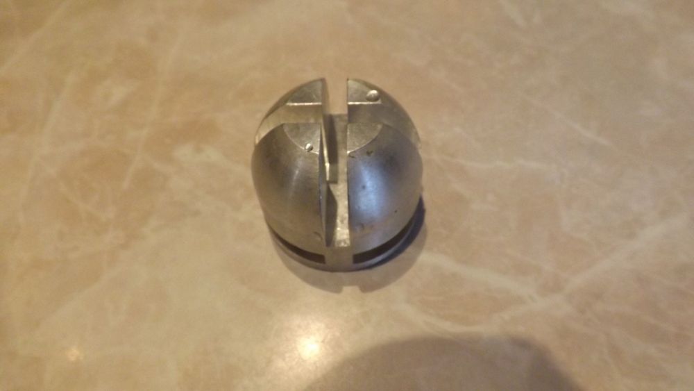 Крепеж для стеклянных витрин