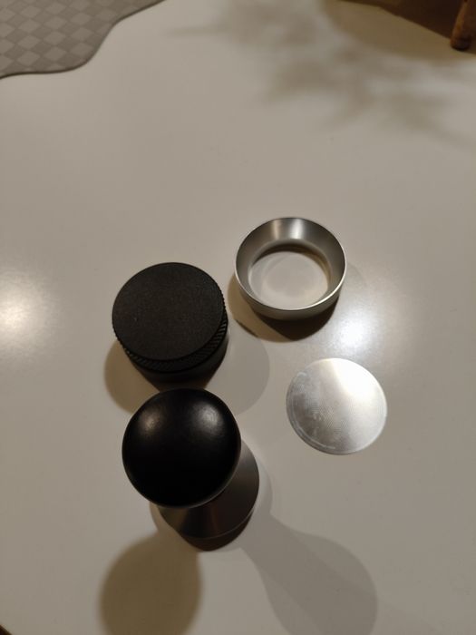 Ekpres kolbowy Cecotec Cafelizzia 790, biały