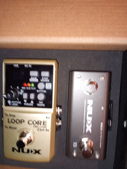 NUX Loop Core Deluxe Bundle（中古） Nux Loop Core Deluxe Bundle With NMP-2 Dual Footswitch Looper